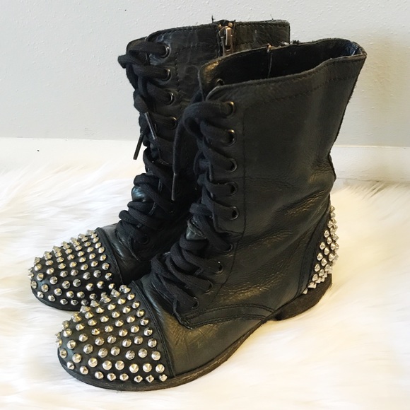 Steve Madden Shoes - STEVE MADDEN Tarney leather combat boots sz 6.5